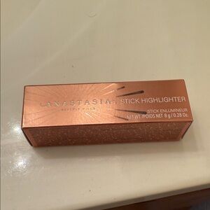 Anastasia Radiant Stick Highlighter in Gold